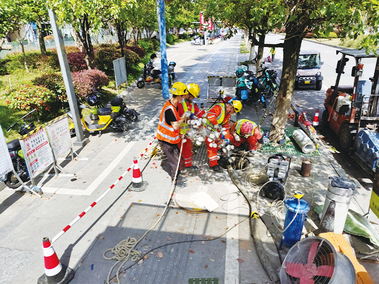  泰安UV-CIPP紫外光固化修复